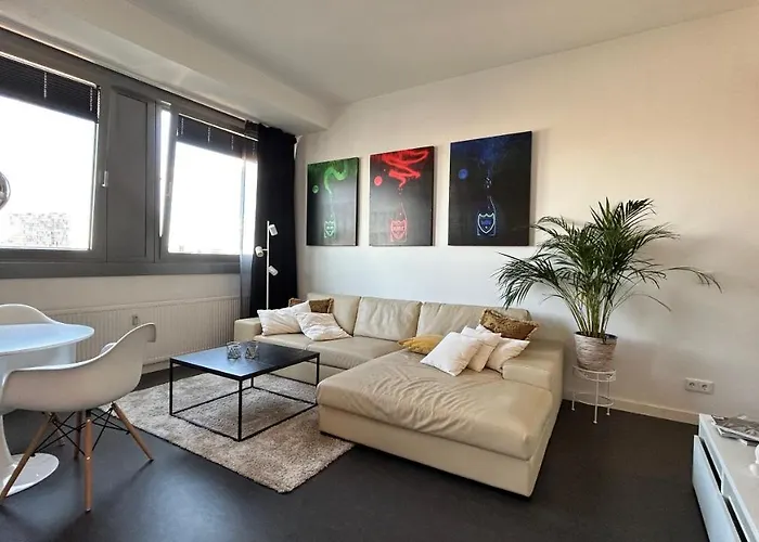 Skyview Studio At Kreuzberg-mitte 公寓