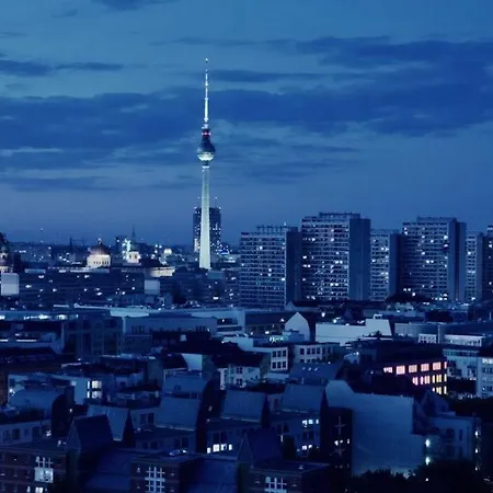 Apartment Skyview Studio At Kreuzberg-mitte