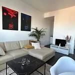 Skyview Studio At Kreuzberg-mitte *